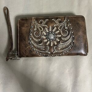 Montana West Western Leather Wristlet Wallet •  • Concho Cowgirl Clutch